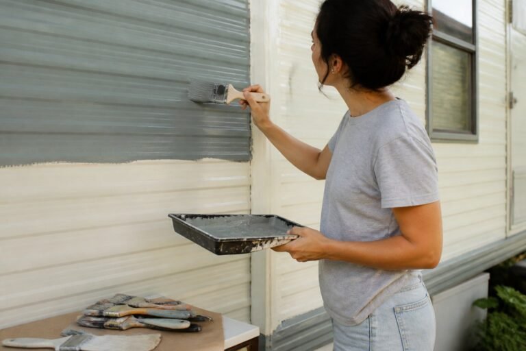 The Mobile Home Paint Trick That Adds $15,000 in Value for $300 — Transform Your Curb Appeal Fast
